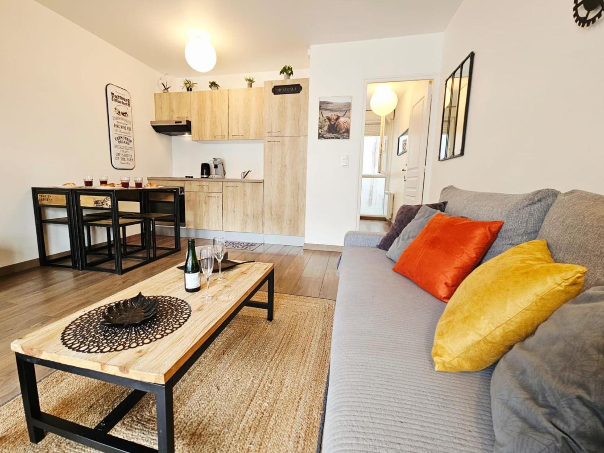 Passage Secret - Ideal Pro, Couples, Familles & Amis - Le Calme En Hypercentre - Wifi Haut Debit - Netflix - Machine A Laver - Gare, Cathedrale, Commerces, Restaurants & Transports En Commun A Moins De 10 Minutes A Pied Reims Zewnętrze zdjęcie